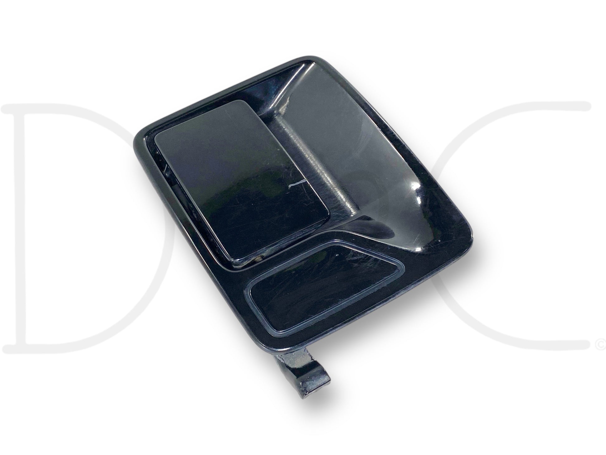 08-16 Ford F250 F350 RH Right Passenger Front Door Handle UD Black *Blem*, used with scratches, compatible with 2008-2016 Ford F-250, F-350, F-450, and F-550 trucks, genuine OE part removed from a 2008 Ford F-350 6.4L Powerstroke diesel.
