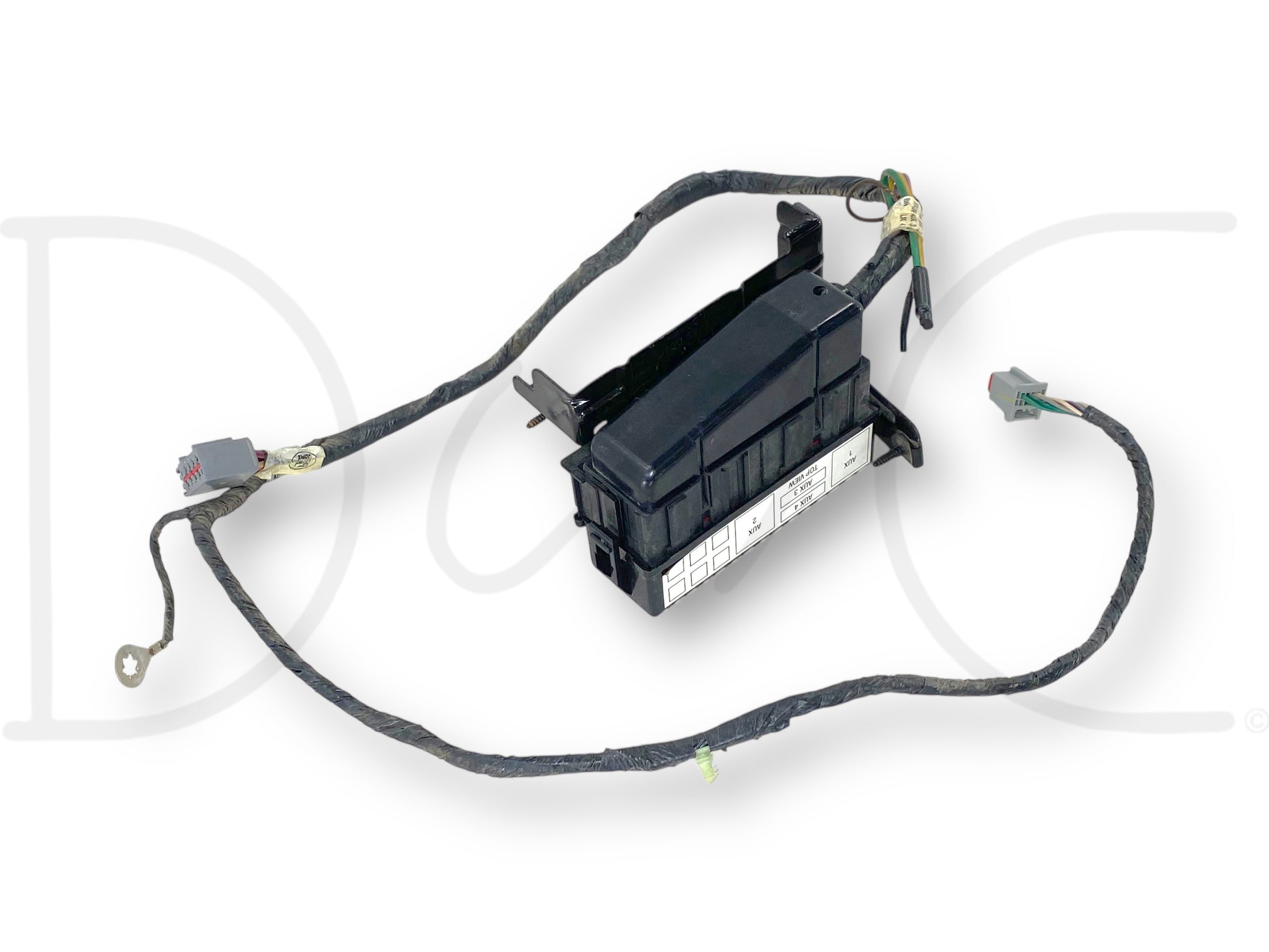 08-10 Ford F250 F350 Upfitter Aux Auxiliary Switch Wiring Harness 8C3T-14A303-AC used wiring harness in good condition with light wear, compatible with 2008-2010 Ford F-250, F-350, F-450, F-550 Super Duty trucks, designed for auxiliary switch installation.