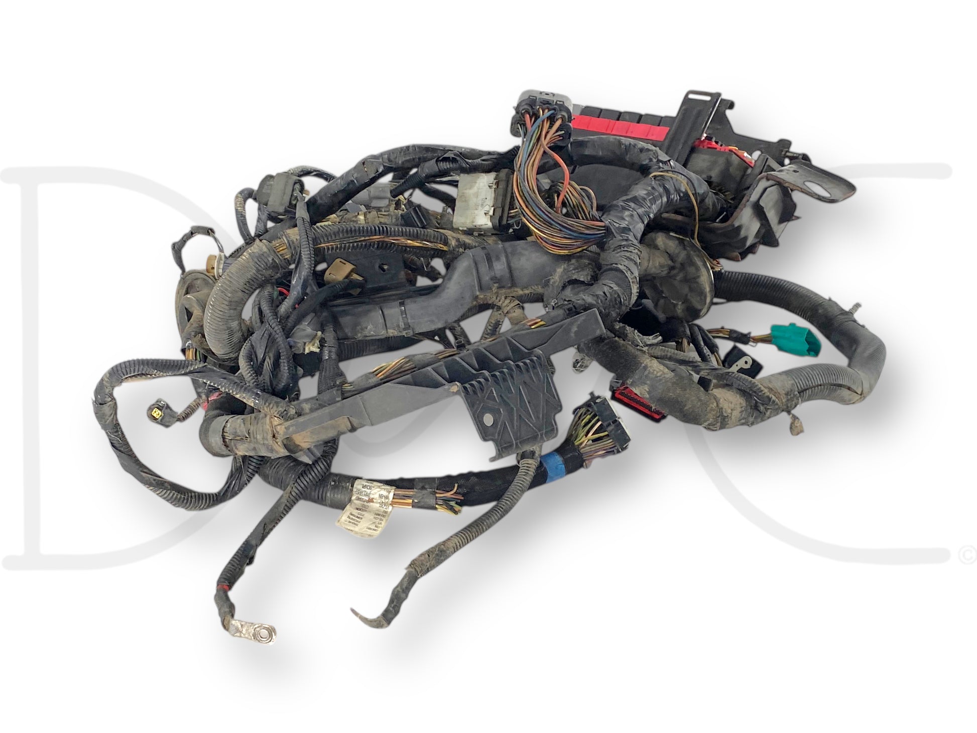 08-10 Ford F250 F350 6.4 Front Body Engine Bay Wiring Harness 8C3T-12A581-P260F used wiring harness with light wear, spliced wires, and plug case crack, compatible with 2008-2010 Ford Super Duty trucks including F-250, F-350, F-450, and F-550 models.