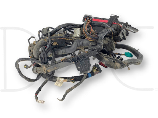 08-10 Ford F250 F350 6.4 Front Body Engine Bay Wiring Harness 8C3T-12A581-P260F used wiring harness with light wear, spliced wires, and plug case crack, compatible with 2008-2010 Ford Super Duty trucks including F-250, F-350, F-450, and F-550 models.
