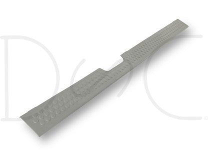 99-07 Ford F250 F350 Super Cab RH Right Passenger Rocker Sill Trim Panel Gray OE, used with good condition showing light wear and scratches, designed for 1999-2007 Ford F250, F350, F450, and F550 trucks, compatible with 6.0L Powerstroke and Super Duty models.
