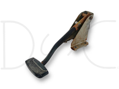 99-04 Ford F250 F350 Brake Pedal Assembly Auto Trans OEM