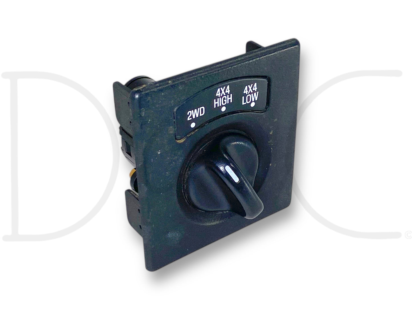 99-04 Ford F250 F350 4X4 4WD ESOF Transfer Case Switch OE used part with light wear, compatible with 1999-2004 Ford F-250, F-350, F-450, and F-550 trucks, featuring controls for 2WD, 4X4 High, and 4X4 Low drive modes.