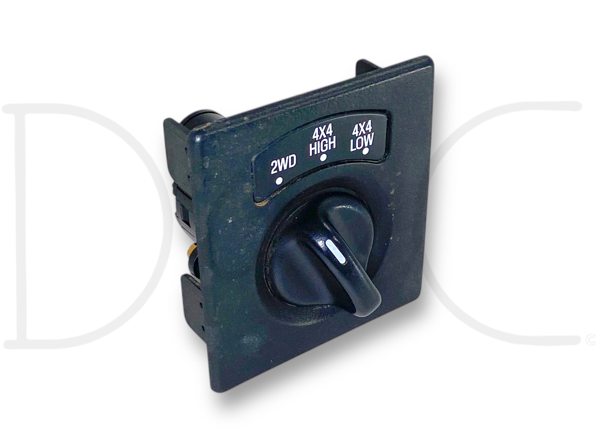 99-04 Ford F250 F350 4X4 4WD ESOF Transfer Case Switch OE used part with light wear, compatible with 1999-2004 Ford F-250, F-350, F-450, and F-550 trucks, featuring controls for 2WD, 4X4 High, and 4X4 Low drive modes.