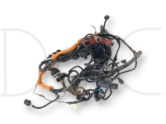 2004 Ford F250 F350 6.0 Front Body Engine Bay Wiring Harness 4C3T-12A581-P260F used wiring harness with light wear and a broken clip on the underhood light plug, compatible with 2004 F-250, F-350, F-450, and F-550 models, suitable for 6.0 Powerstroke engines.