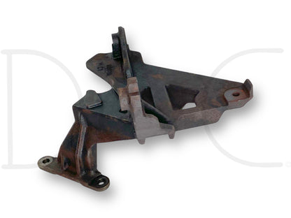 04-07 Ford F250 F350 6.0 6.0L Turbo Turbocharger Mount Pedestal 1840842C1A