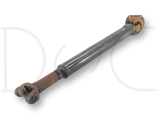 03-04 Ford F250 F350 6.0 5R110 Auto Trans 4WD 4X4 Front Driveshaft Prop Shaft OE used with light wear, compatible with 2003-2004 Ford F-250, F-350, F-450, and F-550 trucks, designed for 6.0L Powerstroke diesel, providing reliable drivetrain performance.