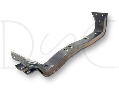 04-10 Ford F250 F350 4WD Automatic Trans Transmission Crossmember Frame in used good condition with light wear, designed to fit 2003-2010 Ford F-250, F-350, F-450, and F-550 trucks, compatible with 6.0 Powerstroke and 5R110 automatic transmission systems.