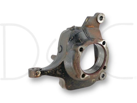 99-04 Ford F250 F350 DANA 50 60 Front Axle Steering Knuckle LH Left Driver OE used part with light wear, removed from 2004 Ford F-350 Lariat 6.0 Diesel, compatible with 1999-2004 F-250, F-350, F-450, F-550 trucks, reliable OEM quality for Super Duty applications.