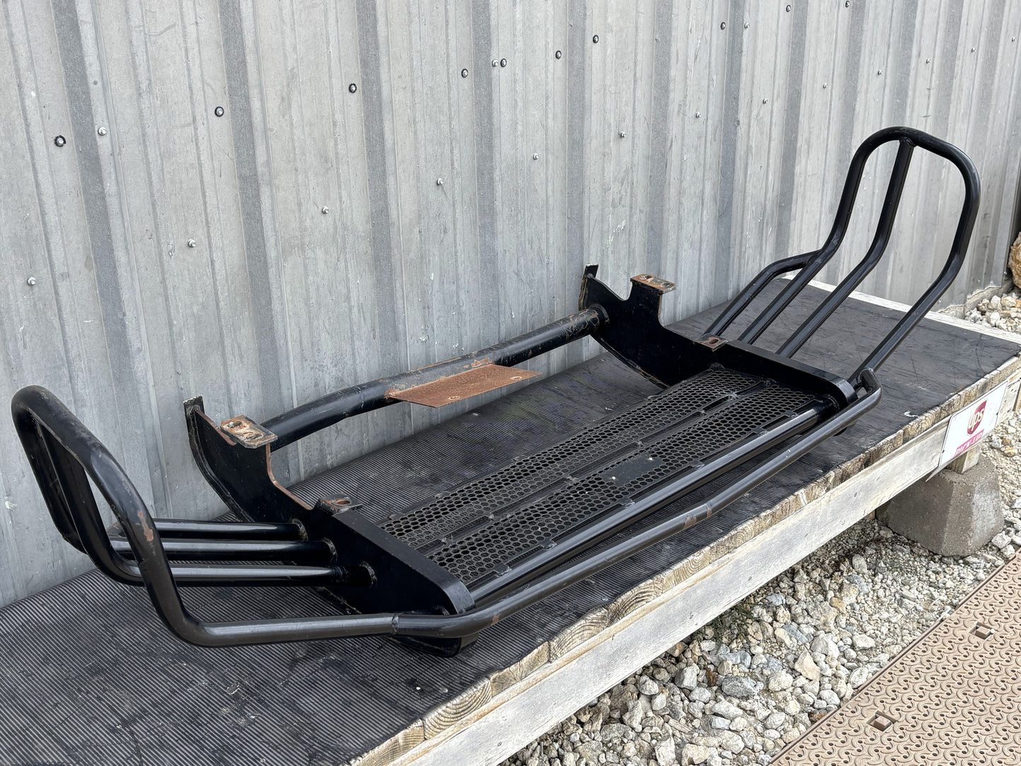 99-04 Ford F250 F350 Front Ranch Hand Grill Brush Guard