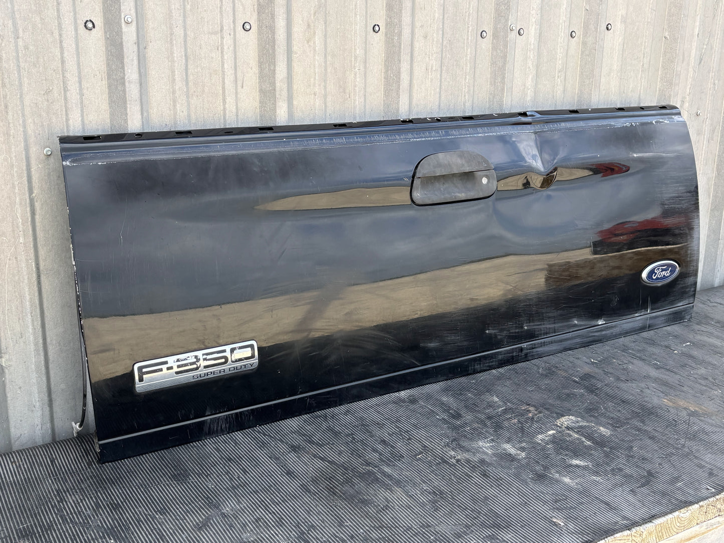 99-07 Ford F250 F350 Tailgate UD Black