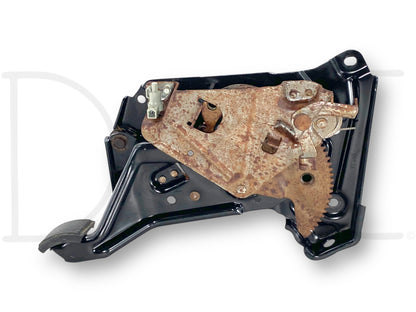 02-04 Ford F250 F350 Emergency Parking Brake Pedal Assembly Hood Release OEM