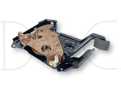 02-04 Ford F250 F350 Emergency Parking Brake Pedal Assembly Hood Release OEM