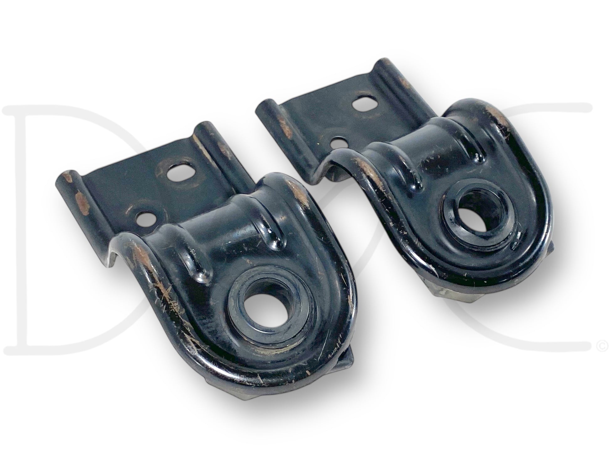 03-07 Ford F250 F350 Upper Radiator Mount Bracket Pair OE Brackets in used good condition with light wear removed from a 2004 Ford F-350 Lariat 6.0L Powerstroke diesel, compatible with 2003-2007 Super Duty F-250, F-350, F-450, and F-550 trucks.
