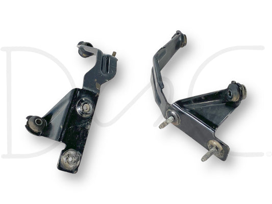 04.5-07 Ford F250 F350 Super Duty 6.0 6.0L Diesel FICM Mount Bracket Set OE, used condition with light wear, black metal mounting brackets compatible with 2004-2007 Ford Excursion, F-250, F-350, F-450, and F-550 trucks featuring 6.0L Powerstroke diesel engines.