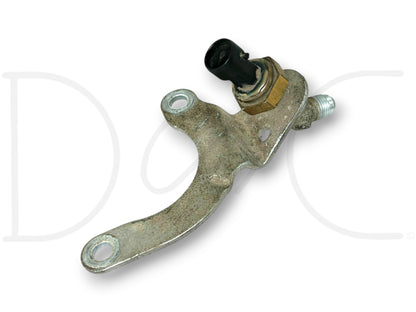 03-04 Ford F250 F350 6.0 6.0L Diesel Exhaust Backpressure EBP Sensor Bracket OE