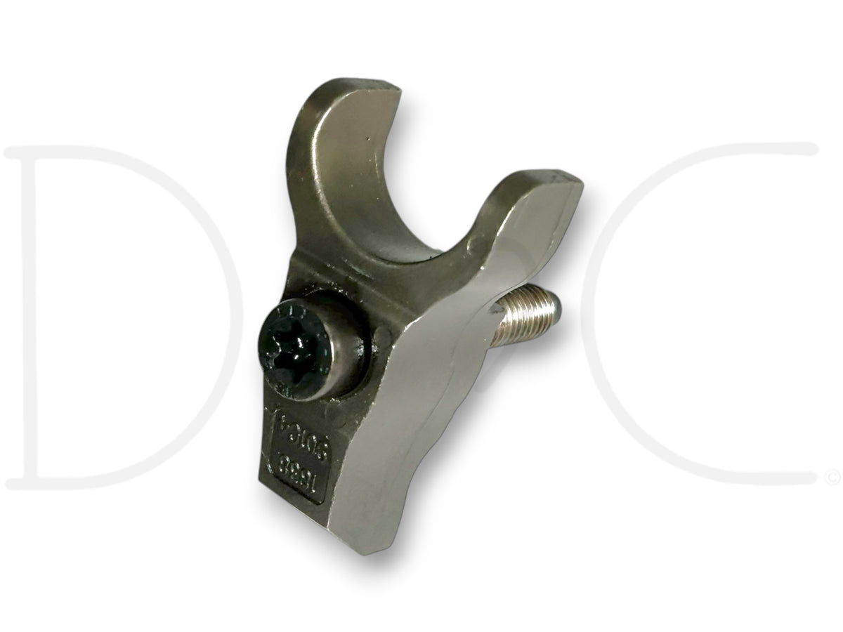03-05 Ford 6.0 6.0L Diesel T40 Fuel Injector Retainer Hold Down Clamp 1838901C4