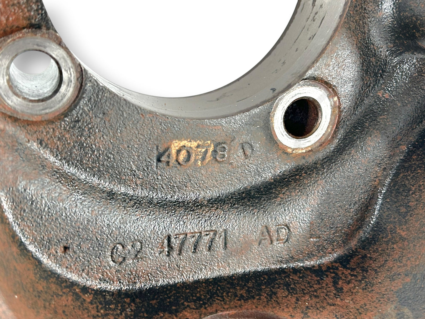 99-04 Ford F250 F350 DANA 50 60 Front Axle Steering Knuckle LH Left Driver OE