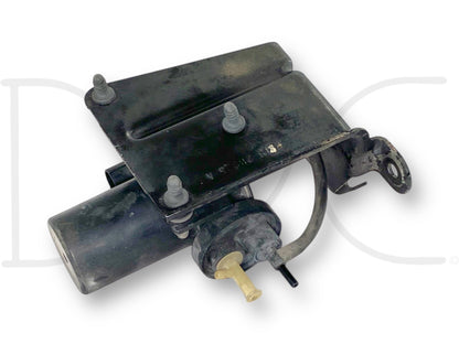 99-07 Ford F250 F350 7.3 6.0 Vacuum Pump With Mount Bracket OE F81H-2A451-AC