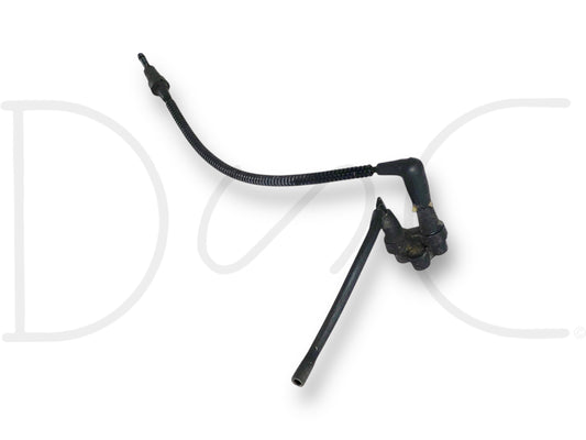 99-07 Ford F250 F350 Vacuum Lines Pump To Reservoir Line Hose Plug OEM used in good condition with light wear, compatible with 1999-2007 Ford F-250, F-350, F-450, and F-550 trucks, suitable for diesel engine Powerstroke models.