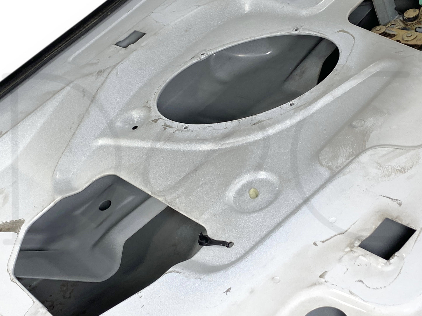 99-07 Ford F250 F350 Extended Cab RH Right Passenger Rear Door Z1 White
