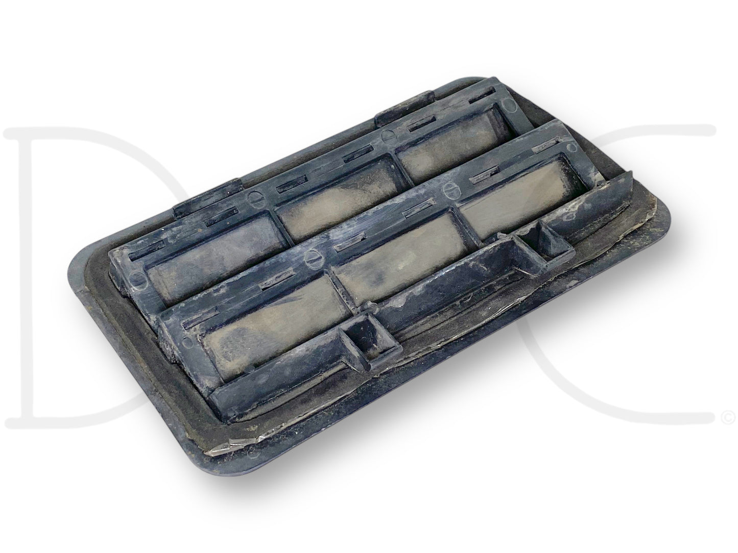 99-02 Ford F250 F350 Rear Cab Wall Air Breather Pressure Vent OEM