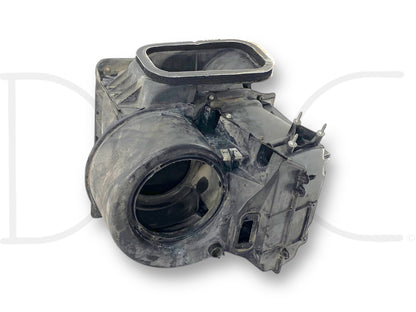 99-02 Ford F250 F350 HVAC Exterior Under Hood Air Box Blower Motor Housing OEM