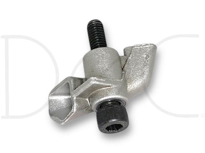99-02 Ford F250 F350 7.3 7.3L Injector Oil Exhaust Spout Deflector W/ Bolt OE