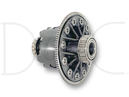 99-04 Ford F250 F350 SRW Sterling 10.5 Rear Axle Diff Carrier Open, used OE part with light wear and new bearings required, compatible with 1999-2004 Ford F-250 and F-350 trucks, durable metal rear axle differential carrier for heavy-duty applications.