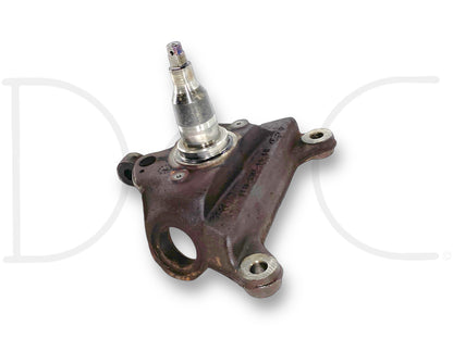 99-04 Ford F250 F350 LH Left Driver 2WD 2X4 Spindle Knuckle F81A-3106-Bg *Blem*