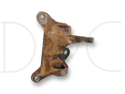 99-04 Ford F250 F350 LH Left Driver 2WD 2X4 Spindle Knuckle F81A-3106-Bg *Blem*