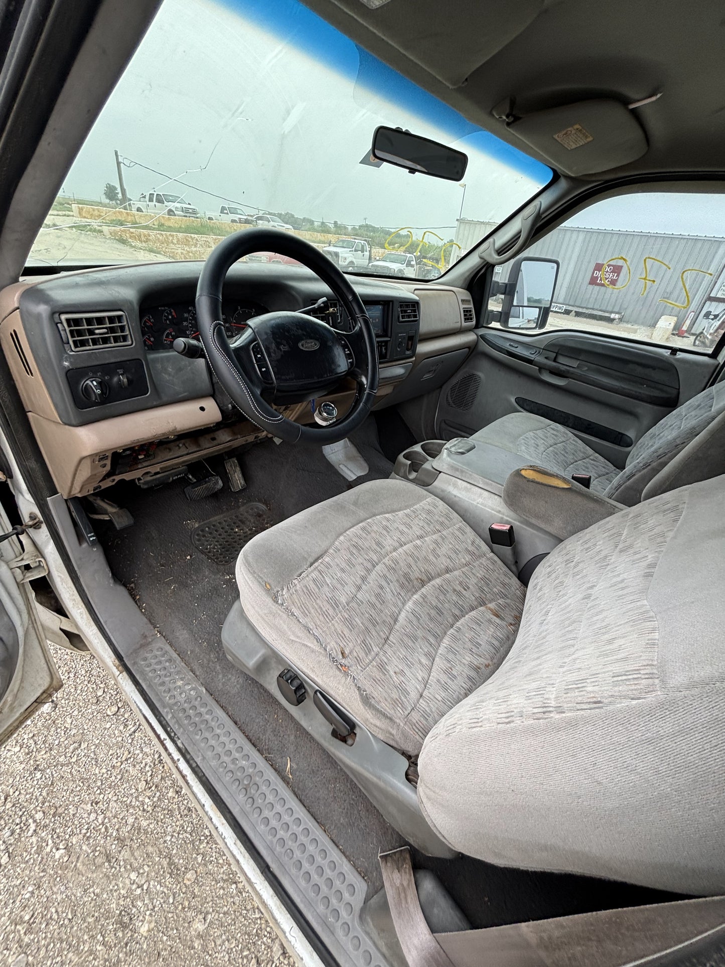 99-07 Ford F250 F350 Hood Z1 White