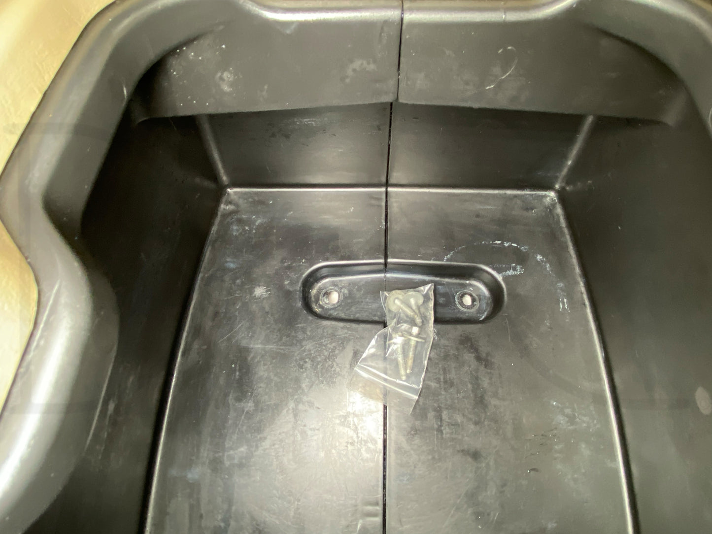 99-07 Ford F250 F350 Lariat Super Duty Center Console Floor Storage Tan OE