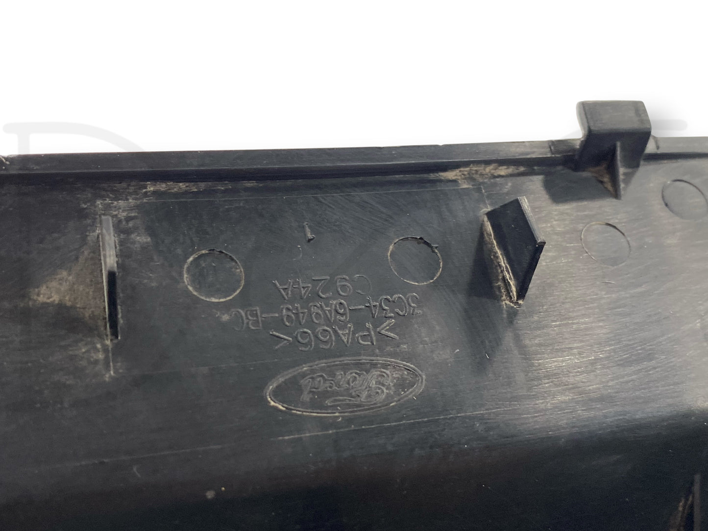 03-07 Ford F250 F350 Top Fan Shroud Emblem Cover Powerstroke V8 Diesel