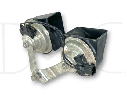 05-07 Ford Excursion F250 F350 Super Duty Horn Pair OEM Dual Note Horns