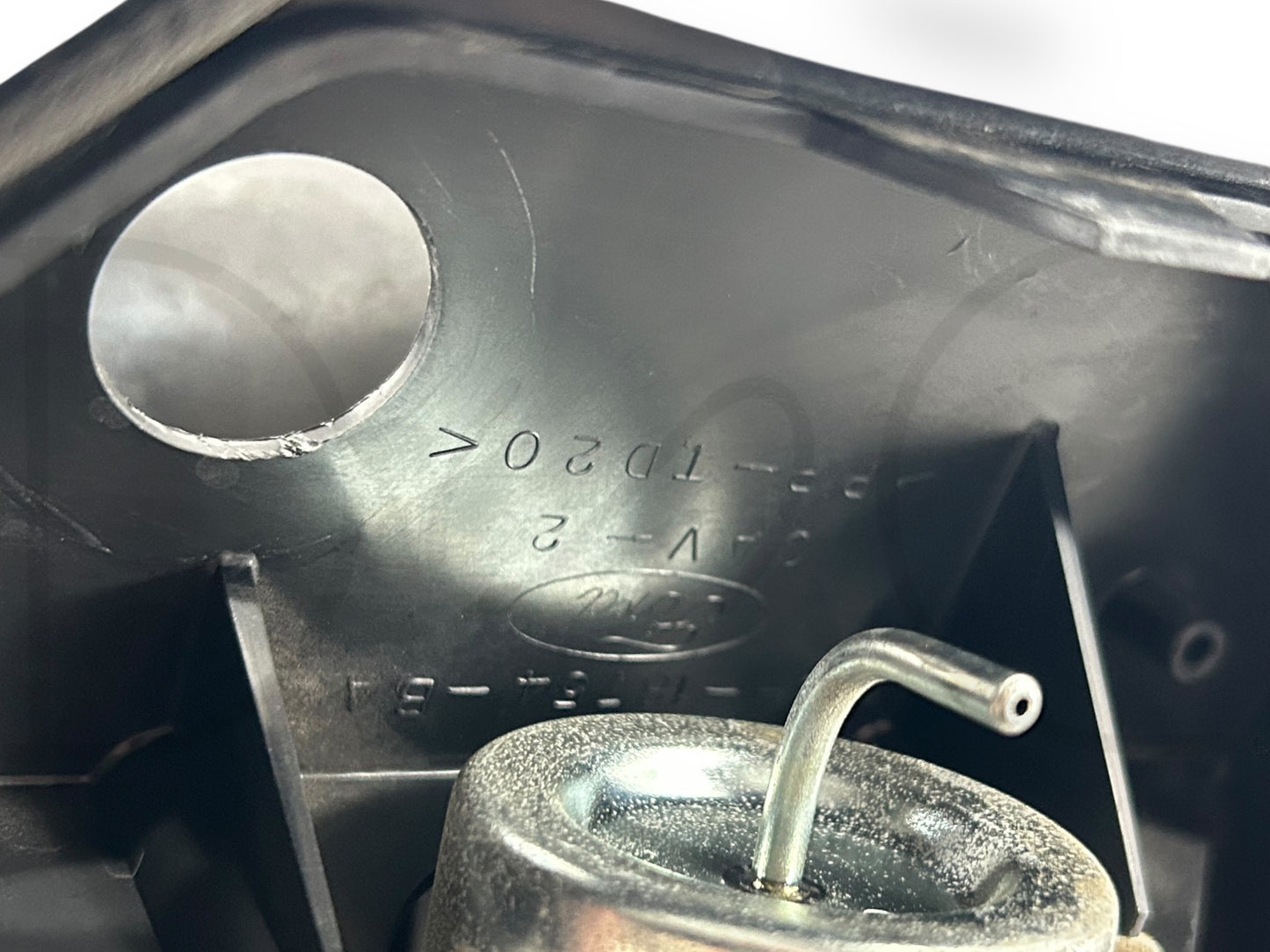 05-07 Ford F250 F350 Auto Eatc HVAC Exterior Air Box Blower Motor Housing OEM
