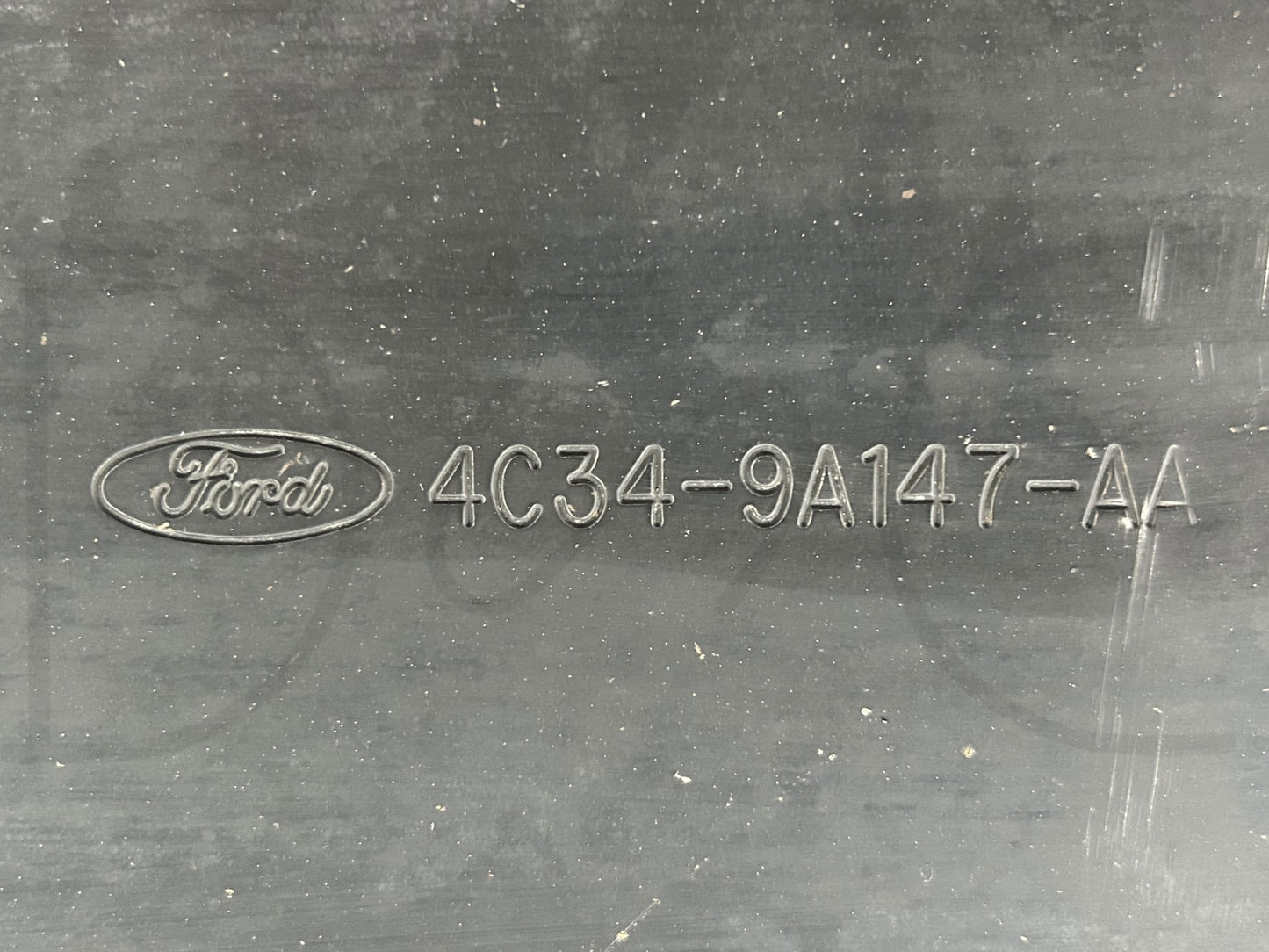 05-07 Ford F250 F350 Super Duty Long Bed 38 Gallon Midship Fuel Tank Skid Plate