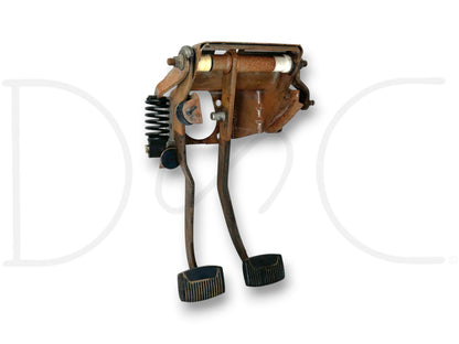 92-96 Ford F250 97 F350 Brake Pedal Assembly Manual Transmission OEM