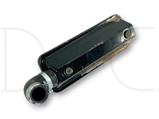94-02 Ford F250 F350 7.3 7.3L Valve Cover Crankcase Breather Vent CCV Doghouse used part with light wear, removed from 1996 Ford F-350 7.3L diesel truck, suitable for Super Duty models.