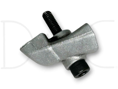 94-02 Ford F250 F350 7.3 7.3L Injector Oil Exhaust Spout Deflector W/ Bolt OE