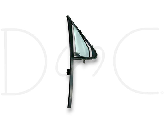 92-97 Ford F250 F350 RH Right Passenger Vent Wing Window Glass Assembly OEM used with light wear, fits 1992-1997 Ford F-250 and F-350 trucks for repair or replacement.