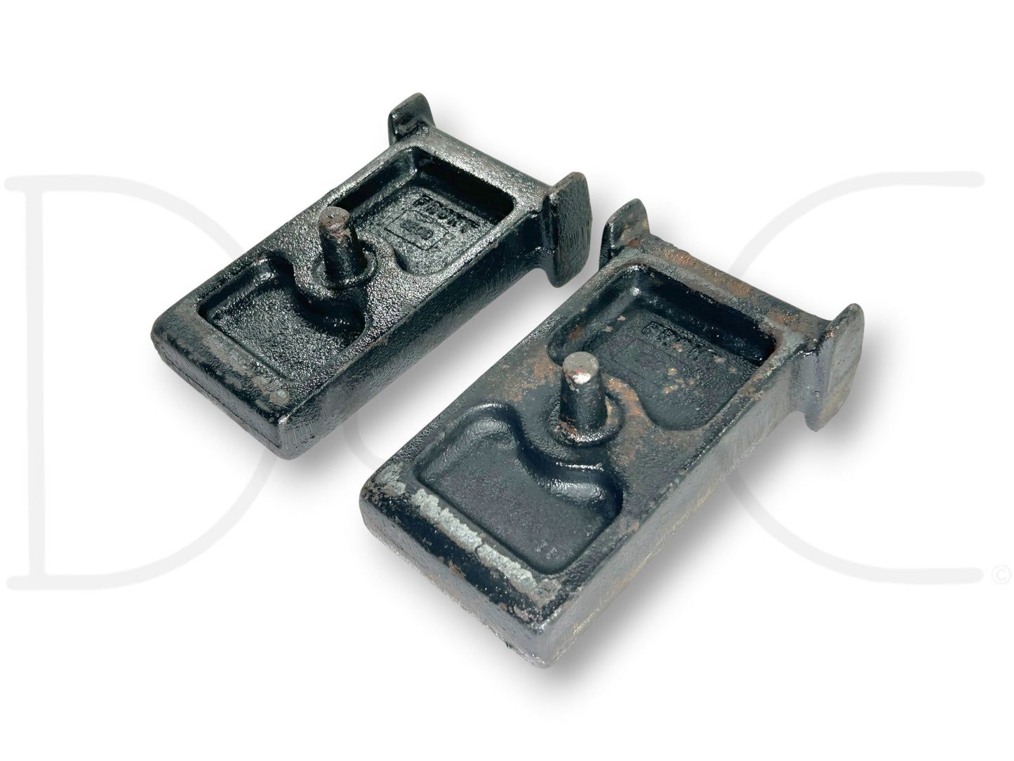 85-97 Ford F250 F350 Rear Auxiliary Leaf Spring Spacer Mount Set E4Ta-5594-BA