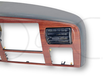 05-07 Ford F250 F350 Lariat Dash Bezel Radio Cluster Panel Black W/ Wood Trim