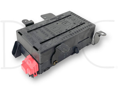 05-07 Ford F250 F350 Dash Interior Fuse Box Relay Module OE 6C3T-14A067-Ad, used with good condition and light wear, removed from a 2007 Ford F-250 Lariat 6.0L Diesel, designed for 2005-2007 F-250, F-350, F-450, and F-550 models.