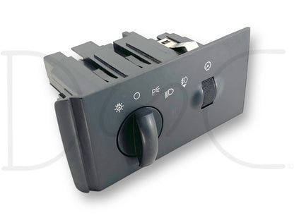 05-07 Ford F250 F350 Super Duty Headlight Switch W/ Fog Lights Auto 5C3T-13D062, used condition with light wear, compatible with 2005-2007 Ford F-250, F-350, F-450, and F-550 trucks, controls headlights, fog lights, and dashboard dimmer.