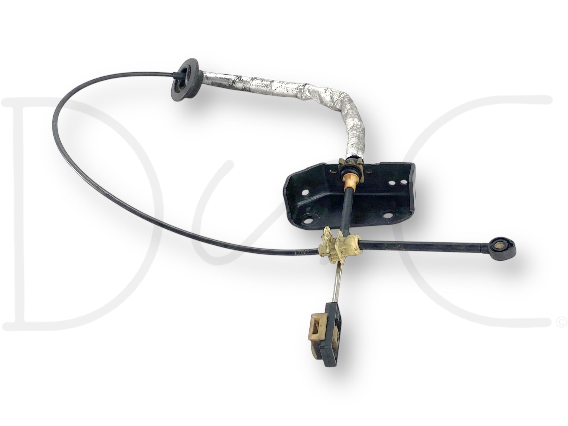 03-07 Ford F250 F350 5R110 Auto Trans Transmission Gear Shift Shifter Cable OE used with light wear, compatible with 2003-2007 Ford F-250 F-350 trucks, featuring metal and plastic components designed for smooth transmission shifting.