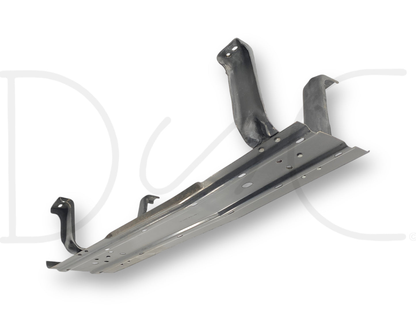 05-07 Ford F250 F350 Super Duty Long Bed 38 Gallpn Midship Fuel Tank Skid Plate used with good condition and light wear, designed for 2005-2007 Ford F-250 and F-350 trucks, compatible with 6.0L diesel Powerstroke models, metal construction for underbody protection.