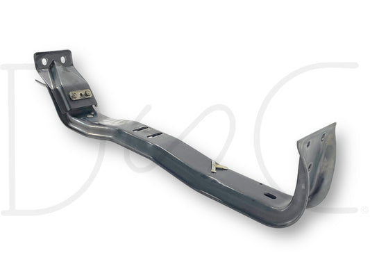 04-10 Ford F250 F350 4WD Automatic Trans Transmission Crossmember Frame in used good condition with light wear, compatible with Ford Super Duty trucks including F-250, F-350, F-450, and F-550 models from 1999 to 2010.