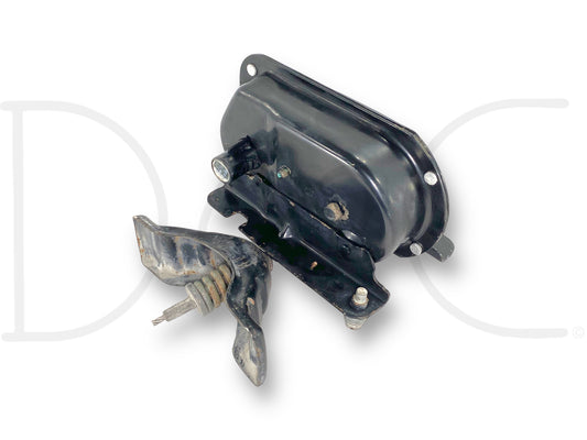 99-07 Ford F250 F350 Spare Tire Winch Carrier Hoist OE Factory 776659C used part in good condition with light wear, removed from a 2007 Ford F-250 Lariat 6.0L Powerstroke diesel, suitable for 1999-2007 F-250 and F-350 trucks.