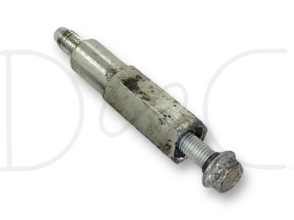 04-07 Ford F250 F350 6.0 6.0L Diesel Fan Shroud Stand Off Bolt Stud Mount used part with light wear, compatible with 2004-2007 Ford Super Duty trucks, suitable for OE replacement.